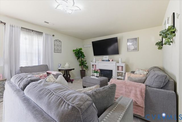 1720 West Ln, Petersburg, VA 23803
