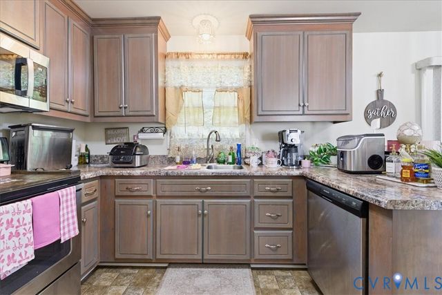 1720 West Ln, Petersburg, VA 23803