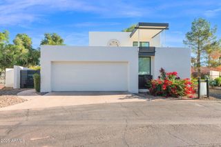 4834 E EARLL Drive E, Phoenix, AZ 85018