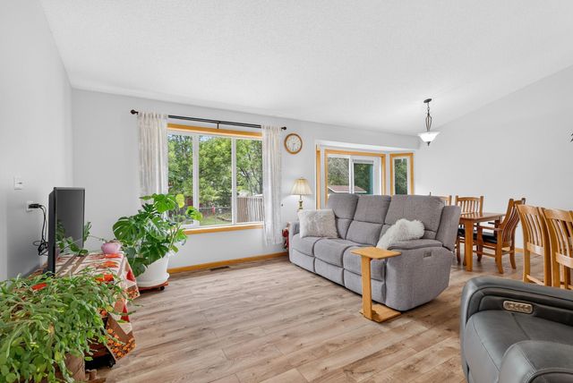 11182 Woods Edge Avenue, Becker, MN 55308