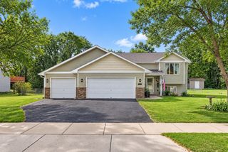 11182 Woods Edge Avenue, Becker, MN 55308