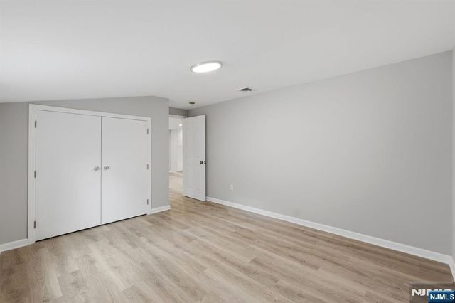 341 Diamond Bridge Avenue 2, Hawthorne, NJ 07506