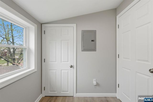 341 Diamond Bridge Avenue 2, Hawthorne, NJ 07506