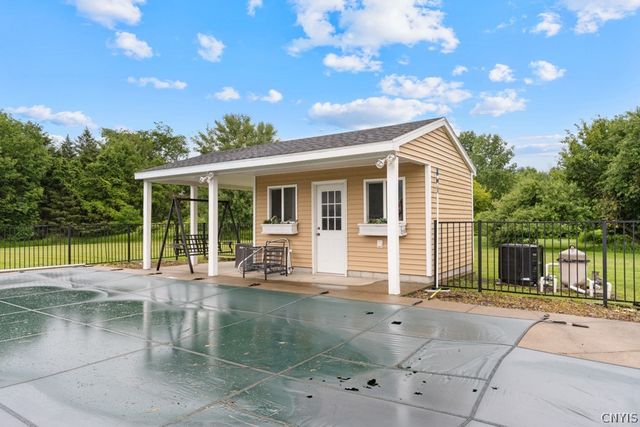 194 Ferncliff Rd, German Flatts, NY 13407