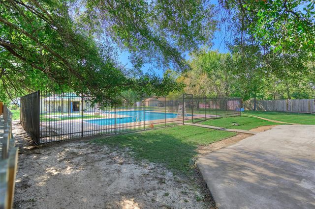 23419 Summer Pine Drive, Spring, TX 77373