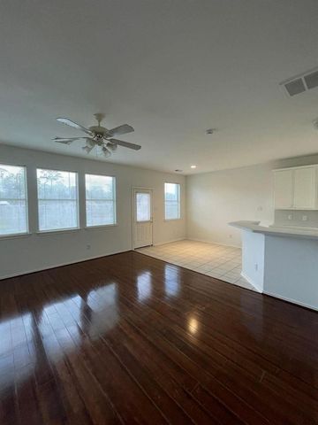 2926 Loganberry Park Lane, Houston, TX 77014