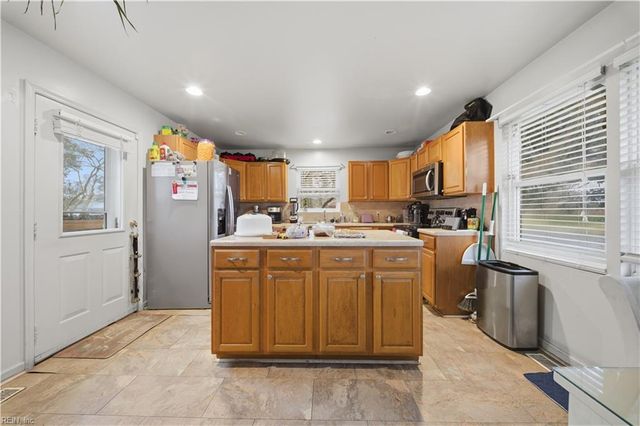 6964 Doummar DR, Norfolk, VA 23518