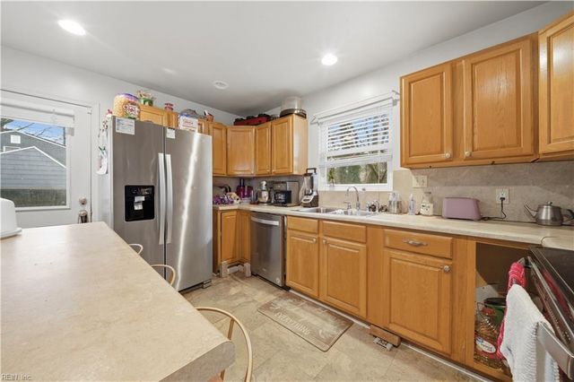 6964 Doummar DR, Norfolk, VA 23518