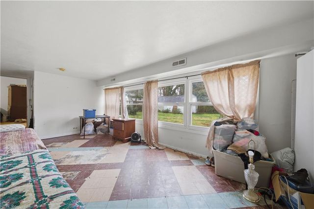 6964 Doummar DR, Norfolk, VA 23518