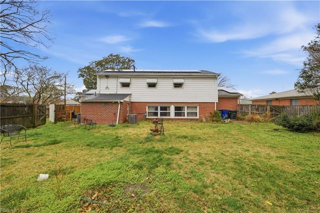 6964 Doummar DR, Norfolk, VA 23518