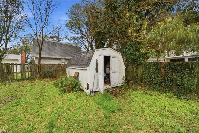 6964 Doummar DR, Norfolk, VA 23518