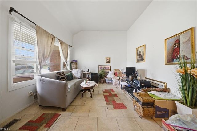 6964 Doummar DR, Norfolk, VA 23518