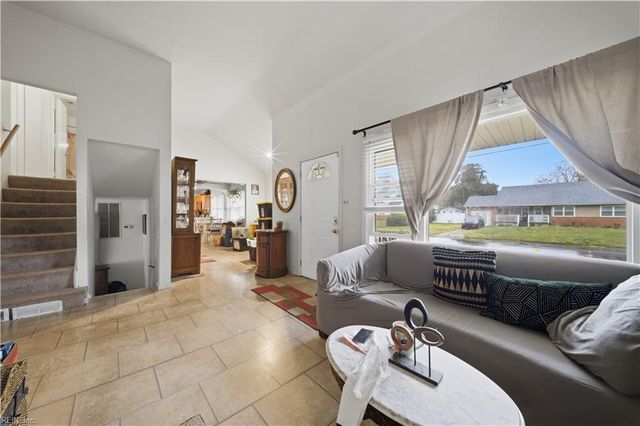 6964 Doummar DR, Norfolk, VA 23518