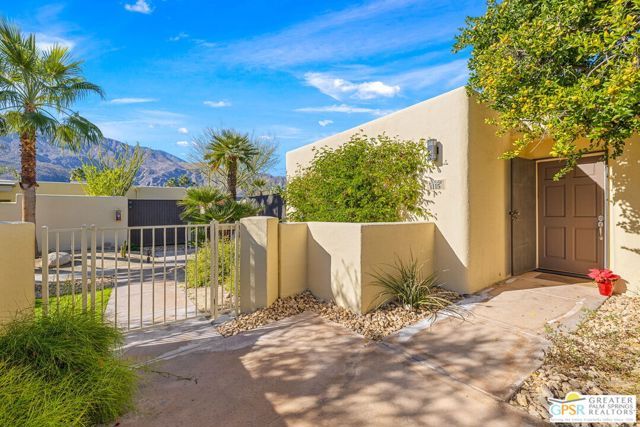 1115 E Alejo Road, Palm Springs, CA 92262