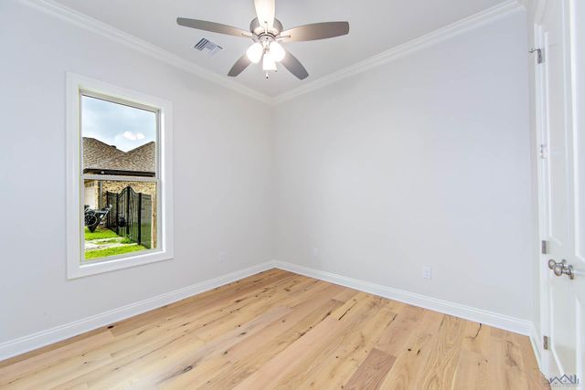 351 Ravensaide Drive, Houma, LA 70360