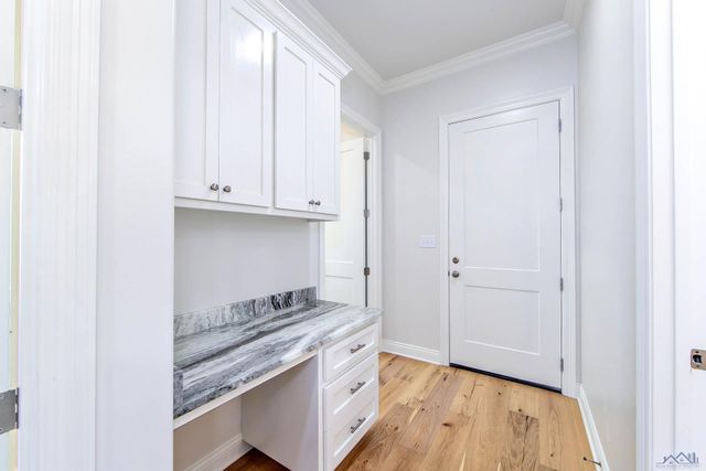 351 Ravensaide Drive, Houma, LA 70360