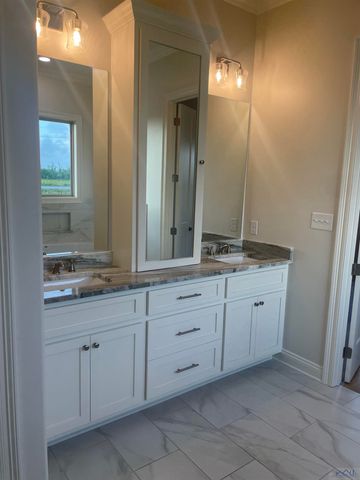 351 Ravensaide Drive, Houma, LA 70360