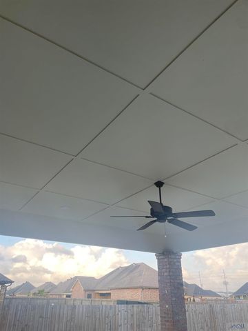 351 Ravensaide Drive, Houma, LA 70360