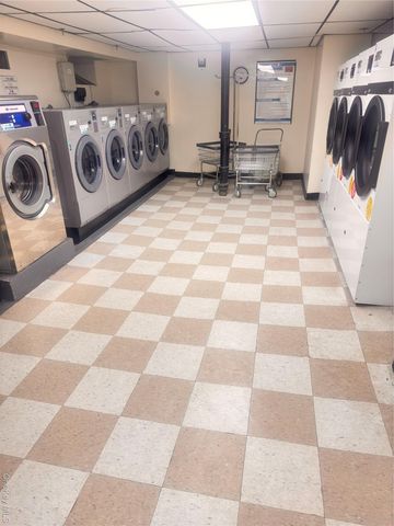 141-25 Northern Blvd B29, Flushing, NY 11354