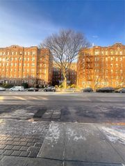 141-25 Northern Blvd B29, Flushing, NY 11354