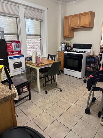 3145 S May Street 1F, Chicago, IL 60608