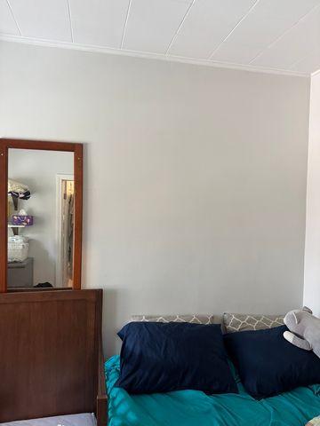 3145 S May Street 1F, Chicago, IL 60608