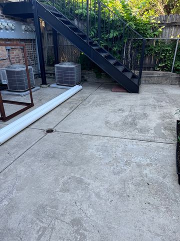 3145 S May Street 1F, Chicago, IL 60608