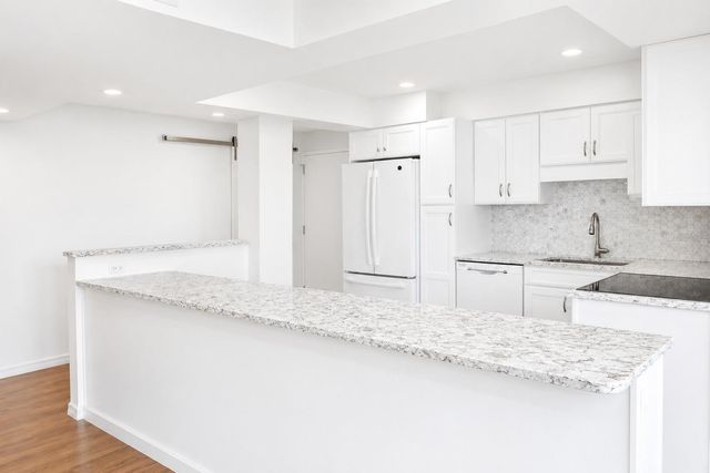 707 S GULFSTREAM AVENUE 307, Sarasota, FL 34236