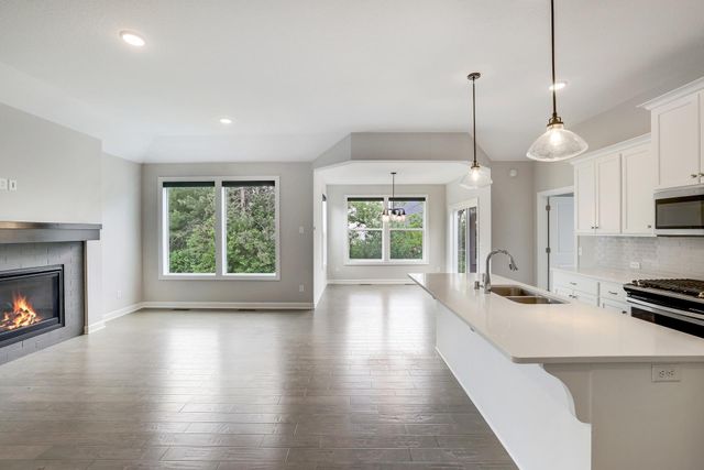 1120 Pine Hill Lane, White Bear Lake, MN 55127