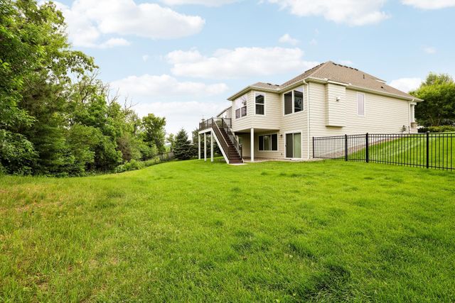1120 Pine Hill Lane, White Bear Lake, MN 55127