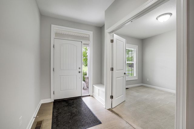1120 Pine Hill Lane, White Bear Lake, MN 55127