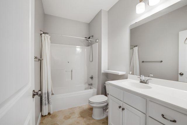 1120 Pine Hill Lane, White Bear Lake, MN 55127