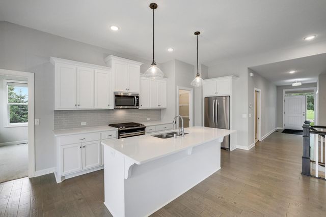 1120 Pine Hill Lane, White Bear Lake, MN 55127