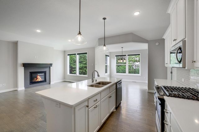 1120 Pine Hill Lane, White Bear Lake, MN 55127