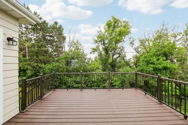 1120 Pine Hill Lane, White Bear Lake, MN 55127