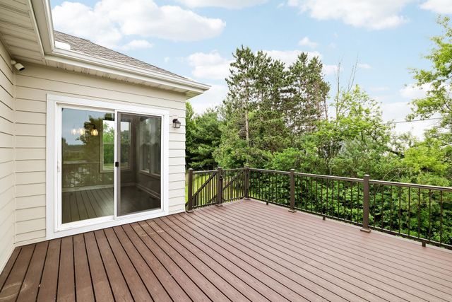 1120 Pine Hill Lane, White Bear Lake, MN 55127