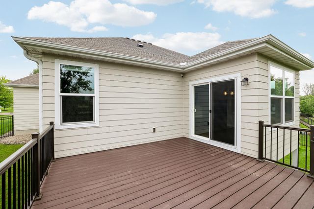 1120 Pine Hill Lane, White Bear Lake, MN 55127