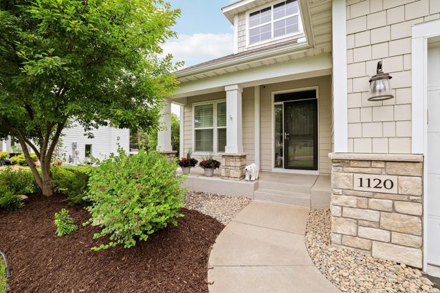 1120 Pine Hill Lane, White Bear Lake, MN 55127