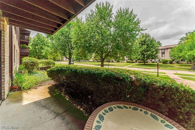 16340 Heather Lane, Middleburg Heights, OH 44130