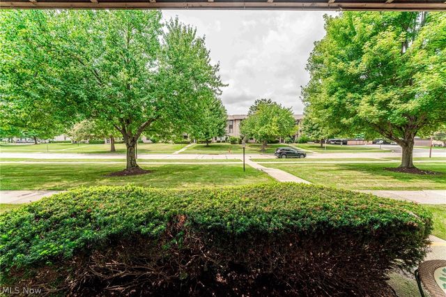 16340 Heather Lane, Middleburg Heights, OH 44130