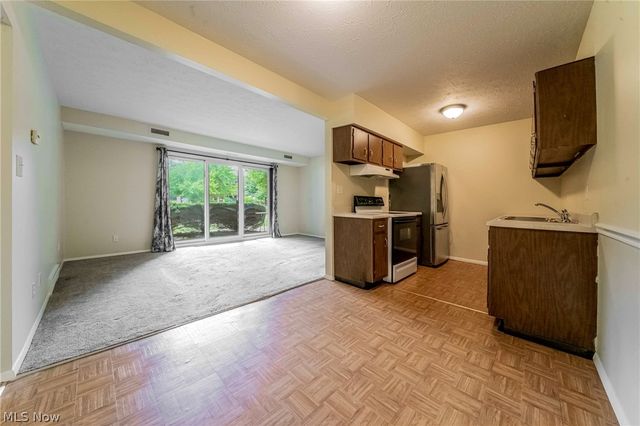 16340 Heather Lane, Middleburg Heights, OH 44130