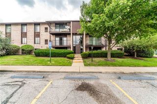 16340 Heather Lane, Middleburg Heights, OH 44130