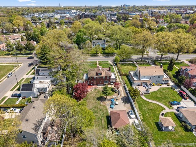 191 Cathedral Avenue, Hempstead, NY 11550