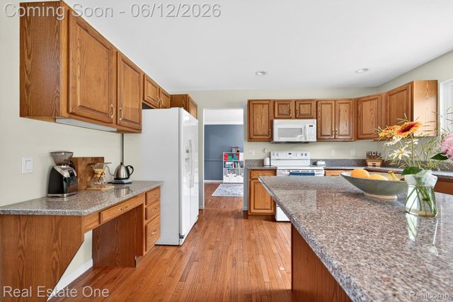 3736 Highlander Way W, Pittsfield Charter Township, MI 48108