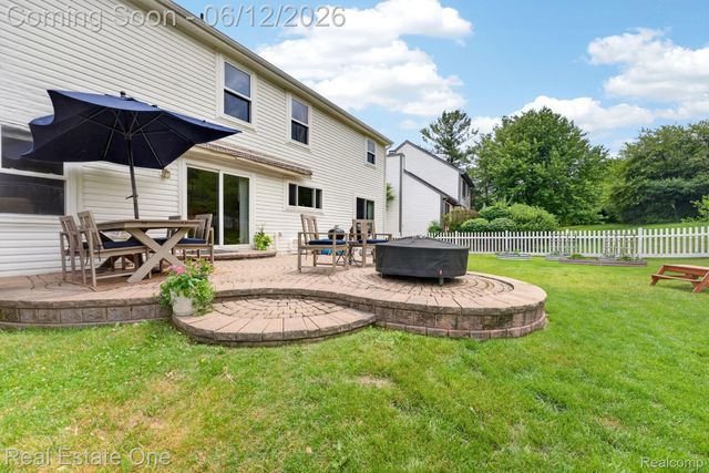 3736 Highlander Way W, Pittsfield Charter Township, MI 48108