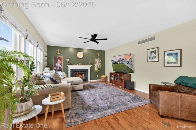 3736 Highlander Way W, Pittsfield Charter Township, MI 48108