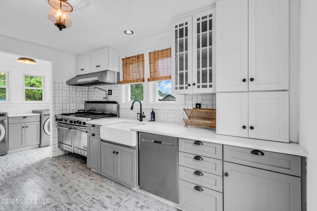 208 Cedar Street, Lakehurst, NJ 08733