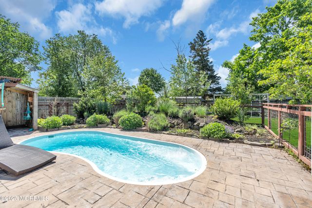 208 Cedar Street, Lakehurst, NJ 08733
