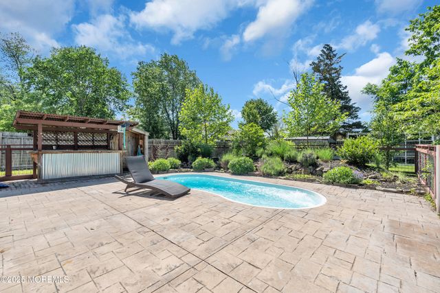 208 Cedar Street, Lakehurst, NJ 08733