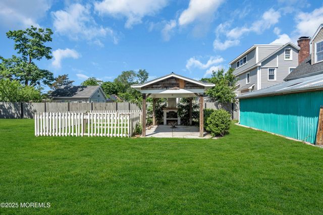 208 Cedar Street, Lakehurst, NJ 08733